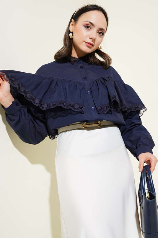 Chemise courte à volants en dentelle bleu marine