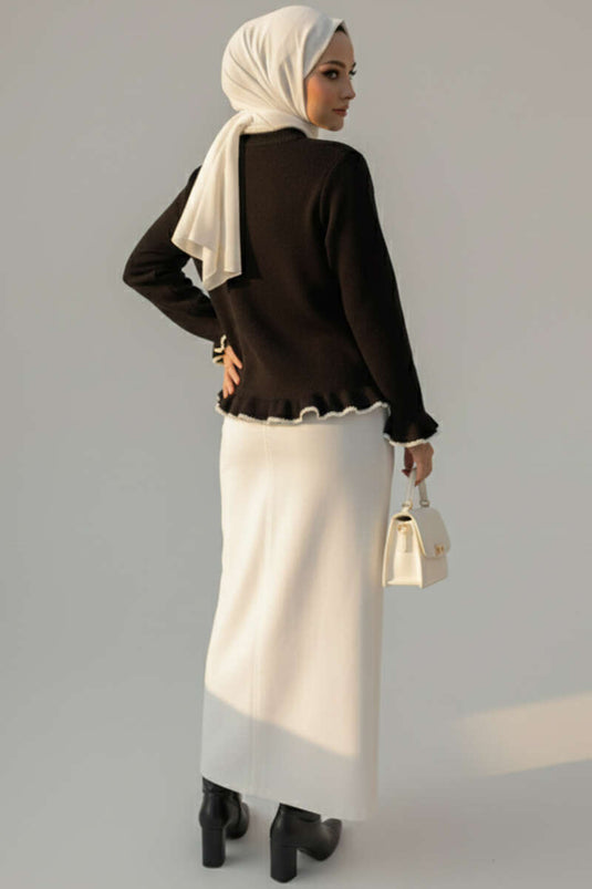 Cardigan boutonné en maille à volants et perles noir