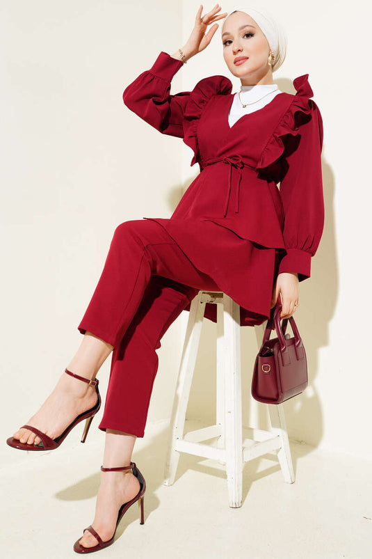 Costume deux pièces tunique à volants et ceinture en corde bordeaux