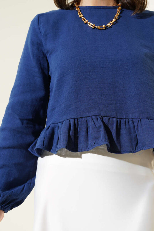 بلوزة كتان مكشكشة باللون الأزرق الداكن