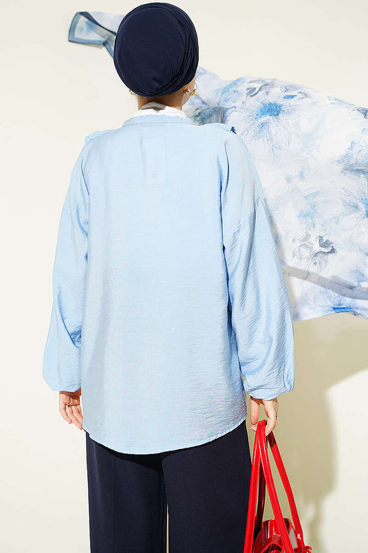 Ruffle Blouse Met V-Hals En Gouden Knopen In Blauw