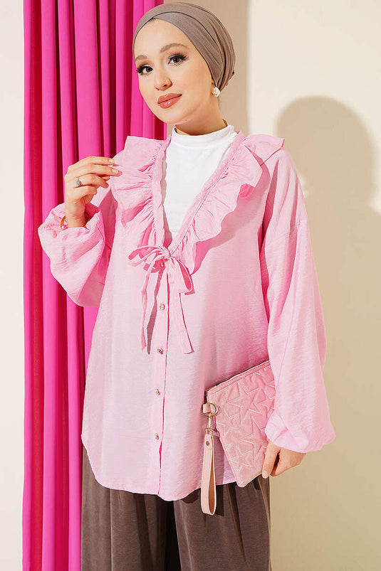 Chemise Rose À Volants Et Boutons Dorés