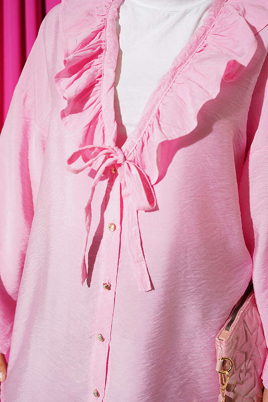 Chemise Rose À Volants Et Boutons Dorés