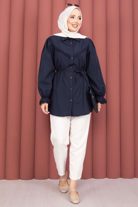 Fisto-Detail Bluse mit Schnürung in Marineblau
