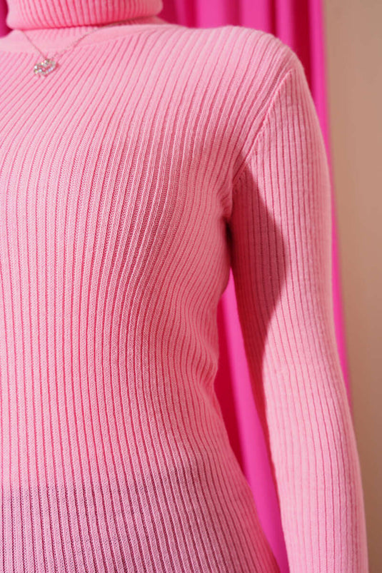 Gerippter Rollkragenpullover, Rosa