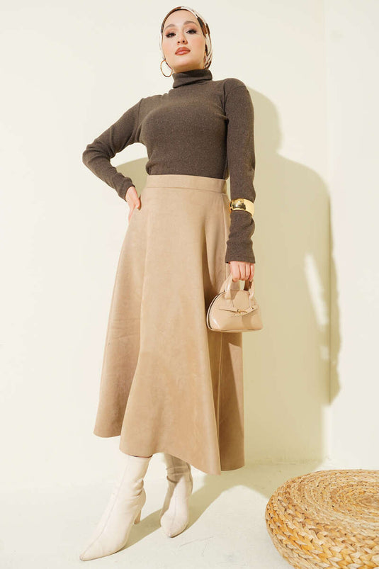 بدلة جسم بياقة عالية مضلعة، لون قهوة