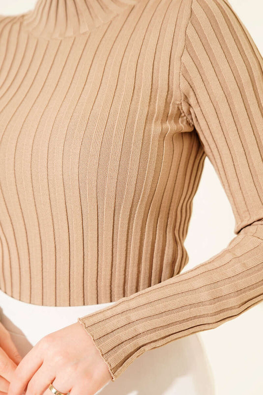 Pull en maille côtelée élastique couleur latte