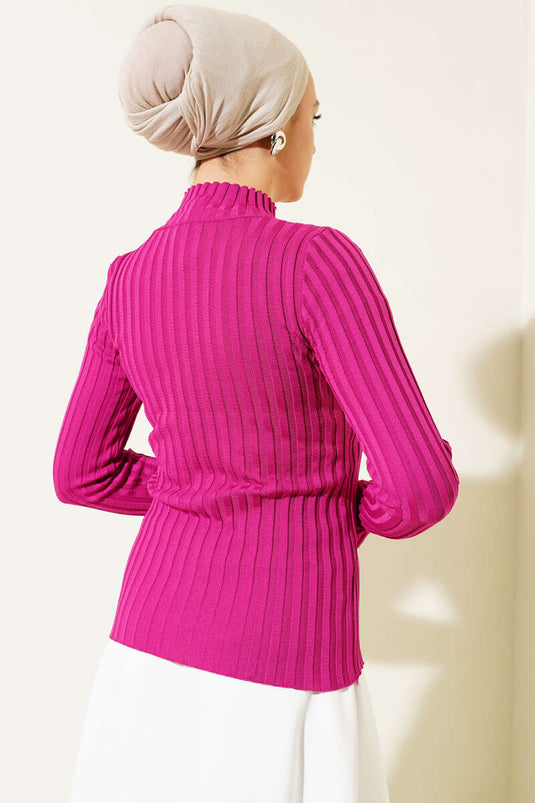 Gerippter, dehnbarer Strickpullover Magenta