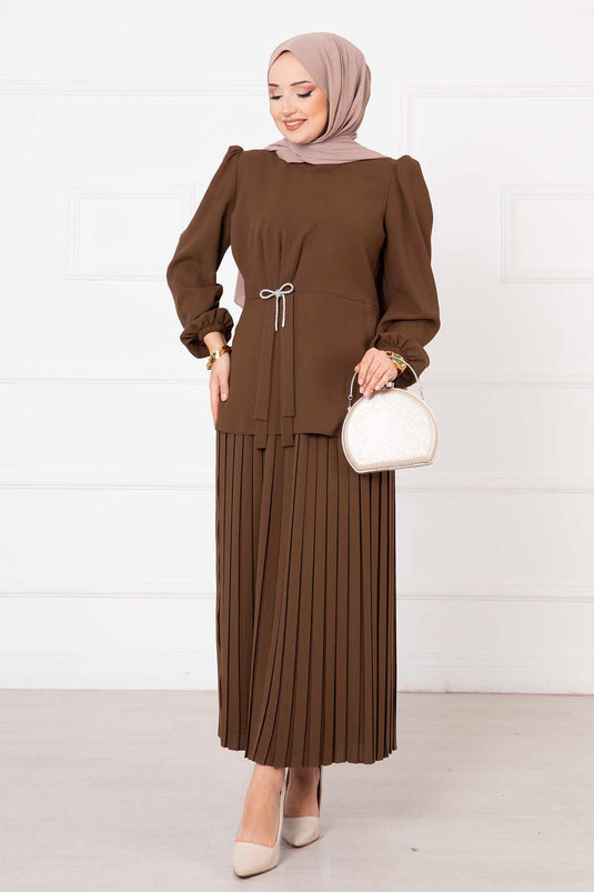 Ensemble hijab double avec jupe et nœud détaillés, marron