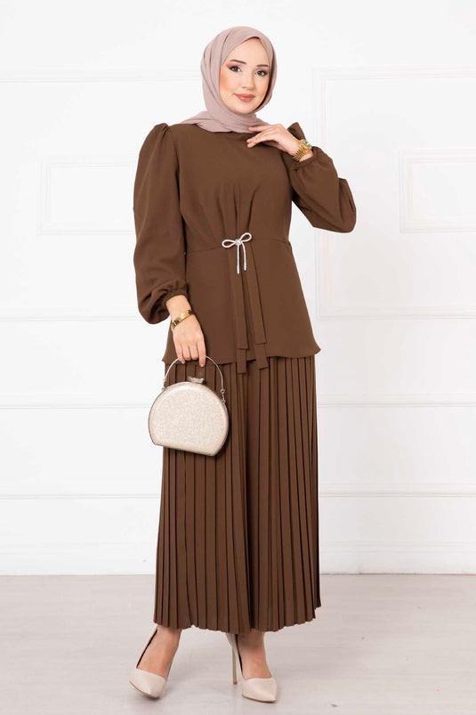 Ensemble hijab double avec jupe et nœud détaillés, marron