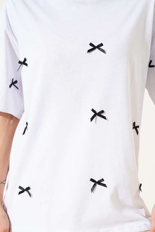 T-shirt blanc à nœud papillon