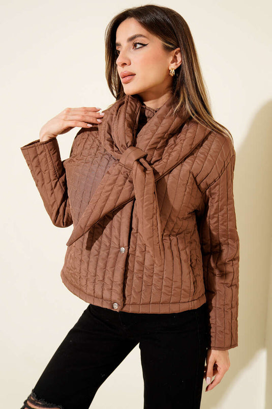 Fular Detaylı Kapitone Kısa Mont Kahve