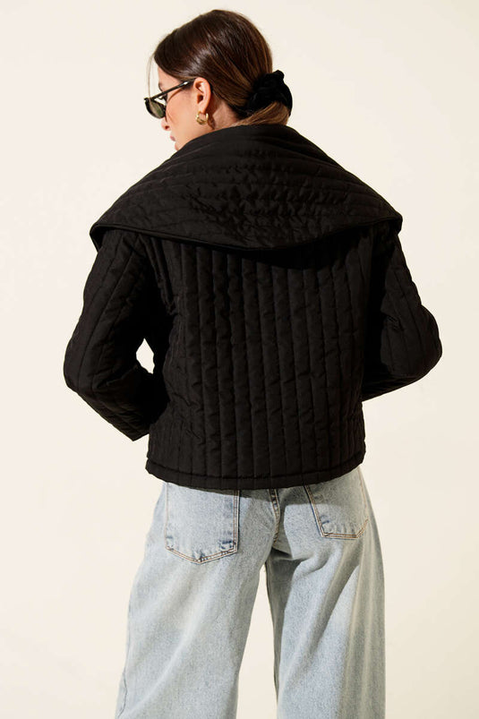 Fular Detaylı Kapitone Kısa Mont Siyah