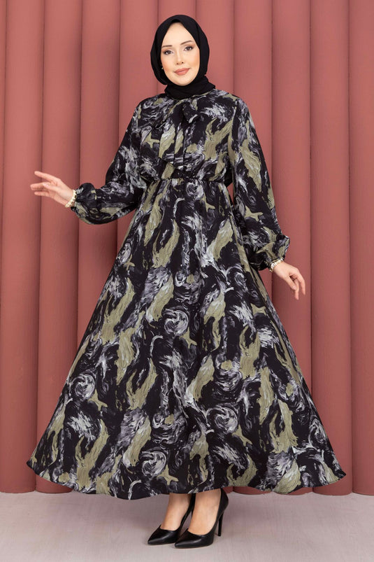 Robe voilée à col foulard à motifs noire