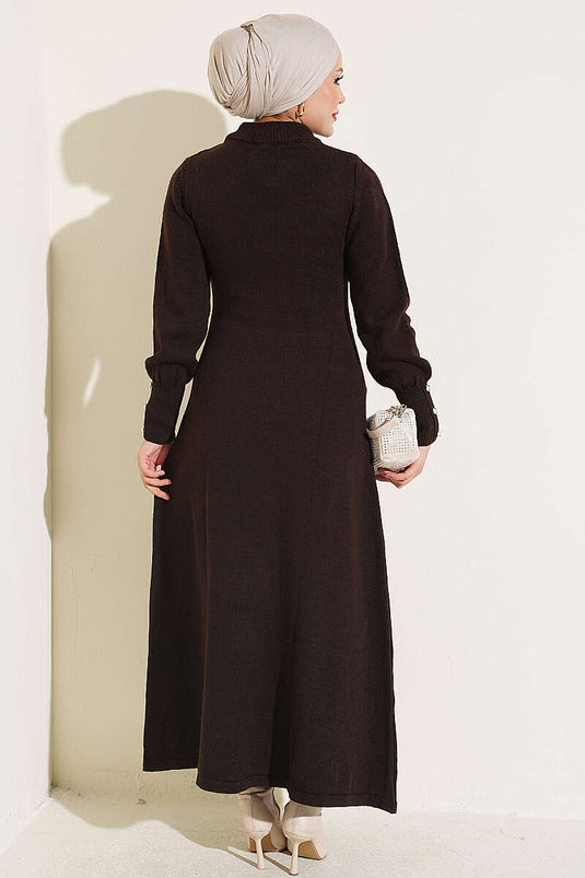Musterstrickkleid Mit Schalldetail In Braun
