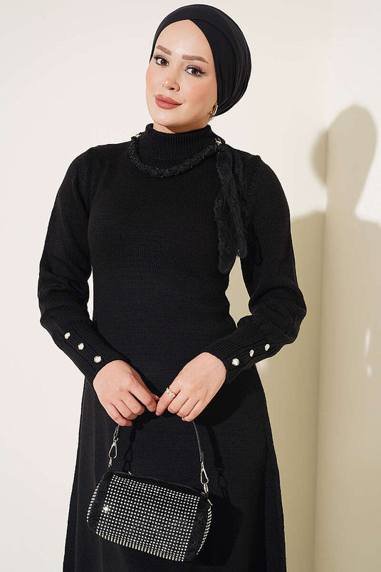 Vestido De Punto Negro Con Detalles De Bufanda Y Volantes