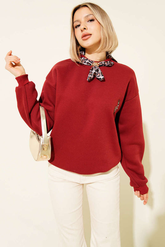 سويت شيرت مطرز برسومات غزال مع وشاح، لون عنابي