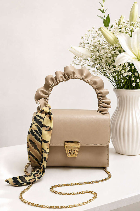 Beige Damen Clutch Mit Goldschal Und Schloss-Details