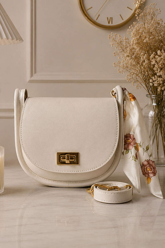 Sac ovale crème avec détail de fermeture à foulard