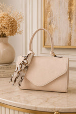 Sac En Simili Cuir Crème Avec Foulard Et Fermeture Magnétique