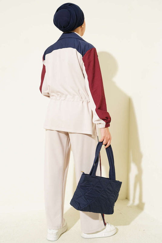 Completo Due Pezzi In Maglia Beige Con Cintura