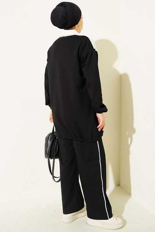 Completo Due Pezzi In Maglia Con Polsini Neri
