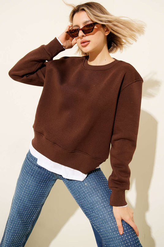 Sudadera con cuello redondo y ribete, color café