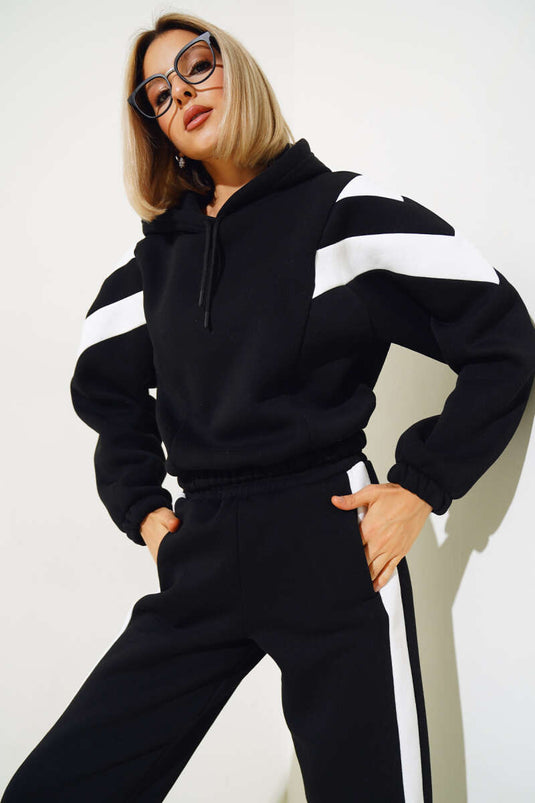 Ensemble sweat-shirt noir à trois fils orné