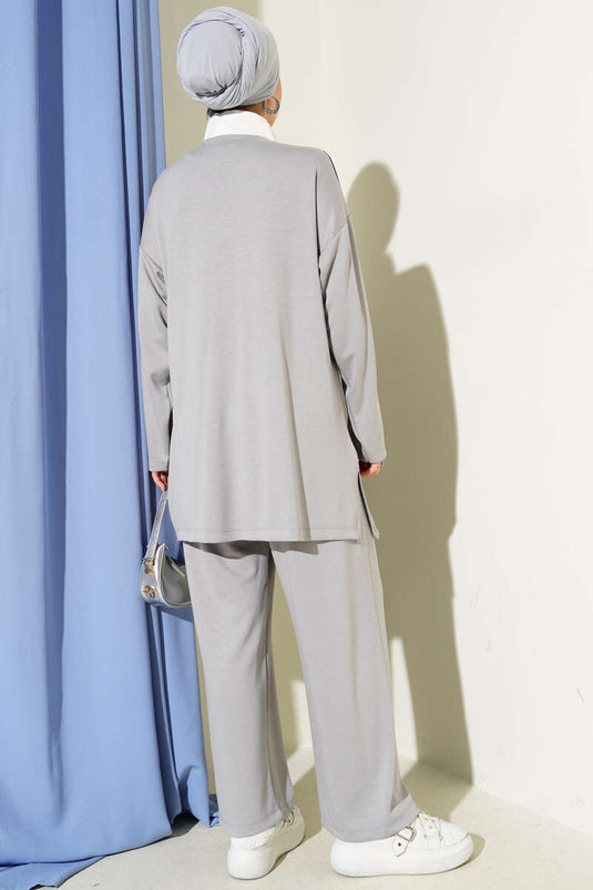 Zweiteiliges Set mit Zierborte und halbem Reißverschluss, Grau