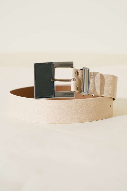 Ceinture beige à large boucle carrée