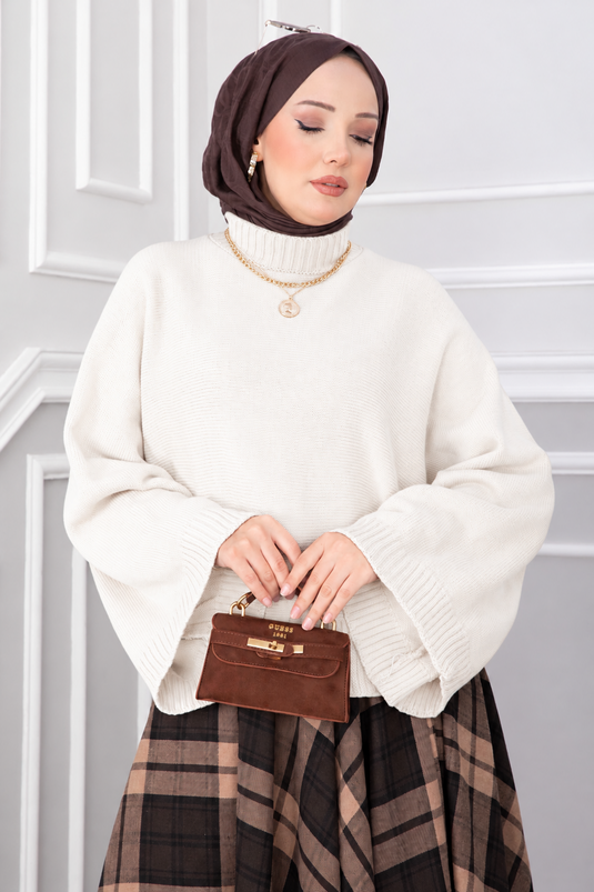 Kurzer Grobstrick-Pullover Mit Weiten Ärmeln Ecru