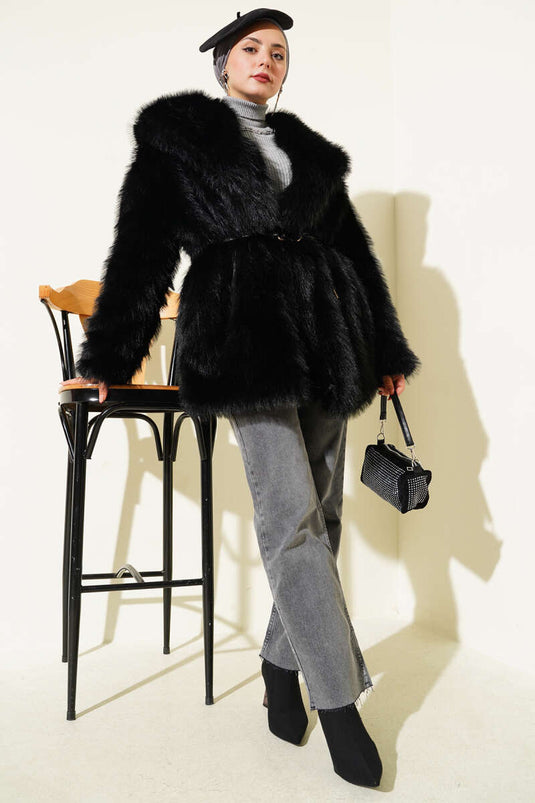 معطف فرو أسود ذو ياقة واسعة