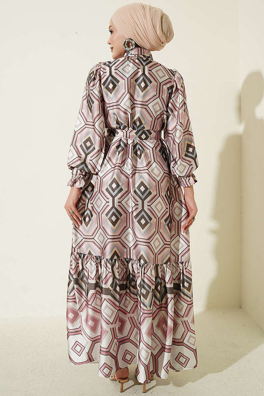 Puderfarbenes Satin-Kleid Mit Geometrischem Muster