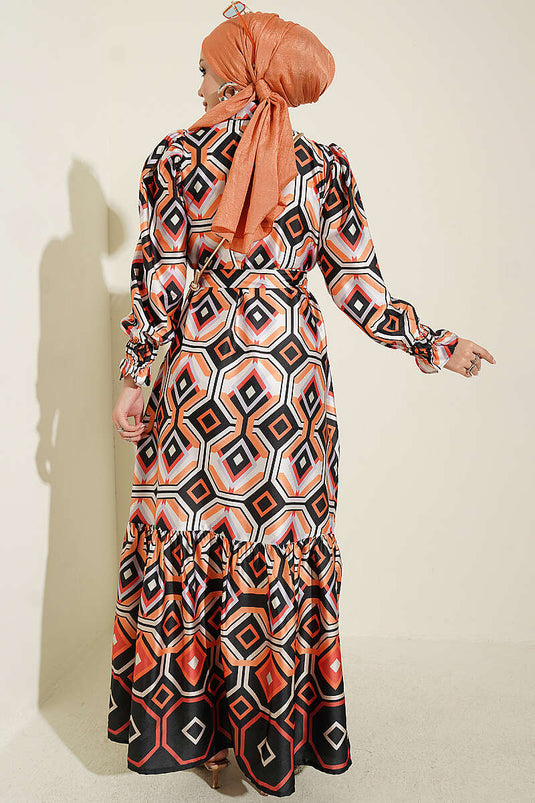 Schwarzes Satin-Kleid Mit Geometrischem Muster