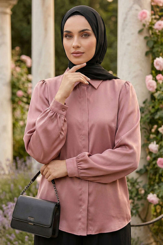 Chemise basique en satin à boutons cachés couleur rose fané