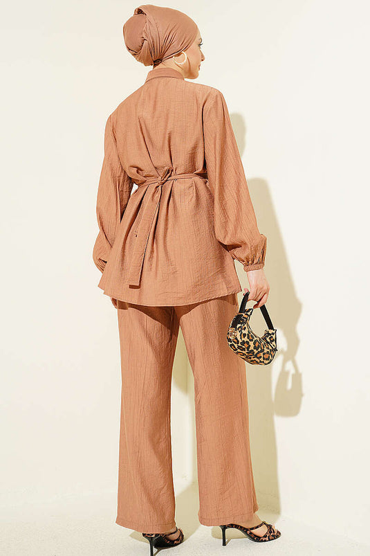 Ensemble tunique à ceinture avec boutons cachés Latte