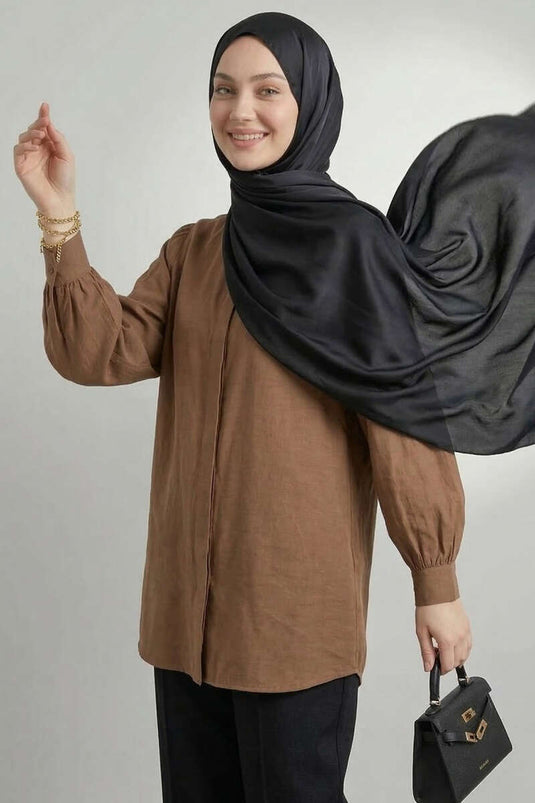 Camicia in tessuto modal latte con bottoni nascosti