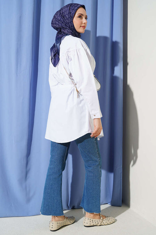 Chemise blanche à cordon de serrage poitrine et ceinture tunnel