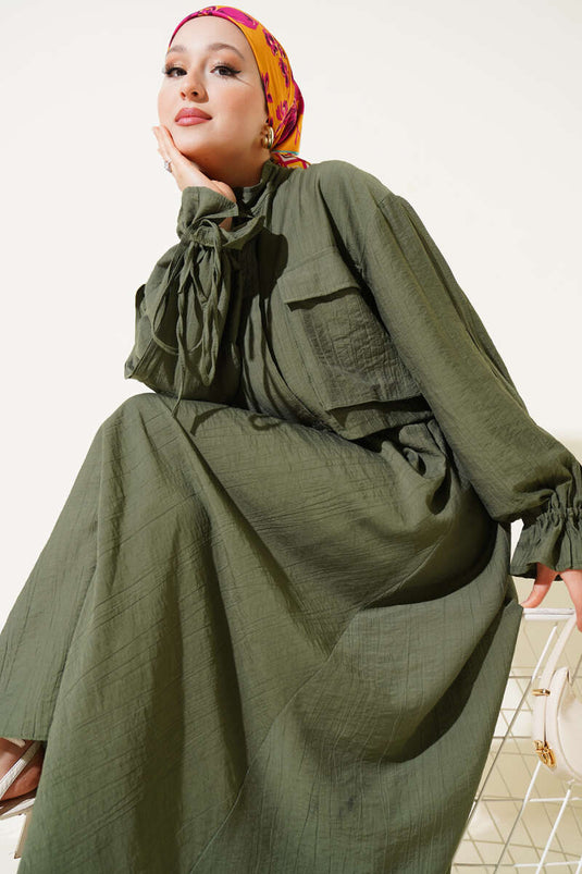 Costume deux pièces à jupe zippée et poche poitrine kaki