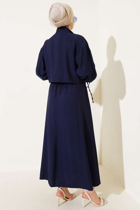 Zweiteiliger Anzug mit Reißverschluss und Rock in Brusttasche, Marineblau