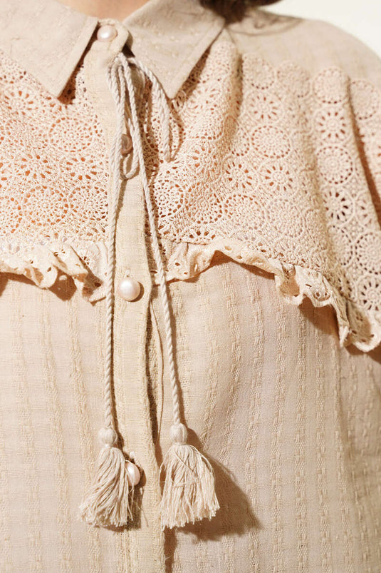 Lace Ruffled Blouse Latte