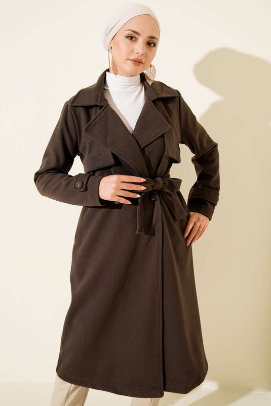 Manteau en cachemire avec détail au niveau de la poitrine, marron