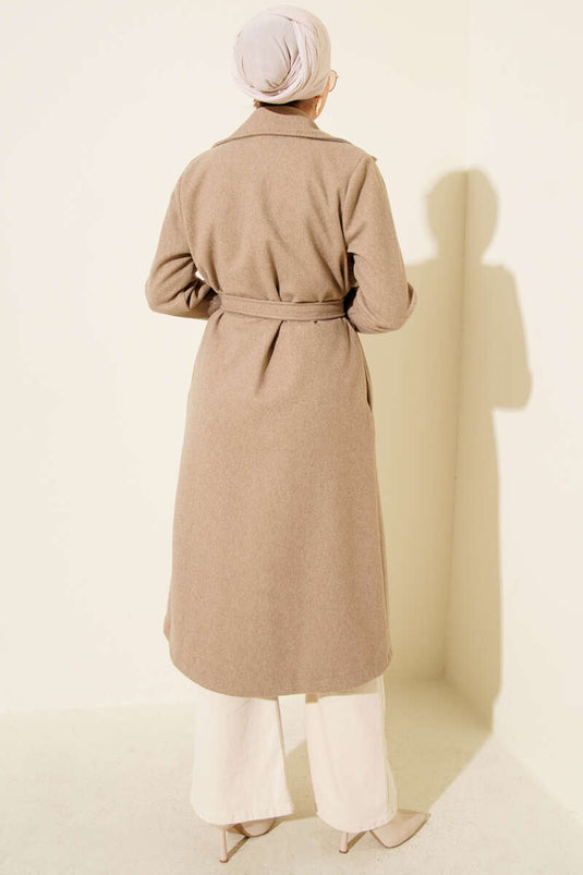 Manteau en cachemire avec détail au buste, couleur vison