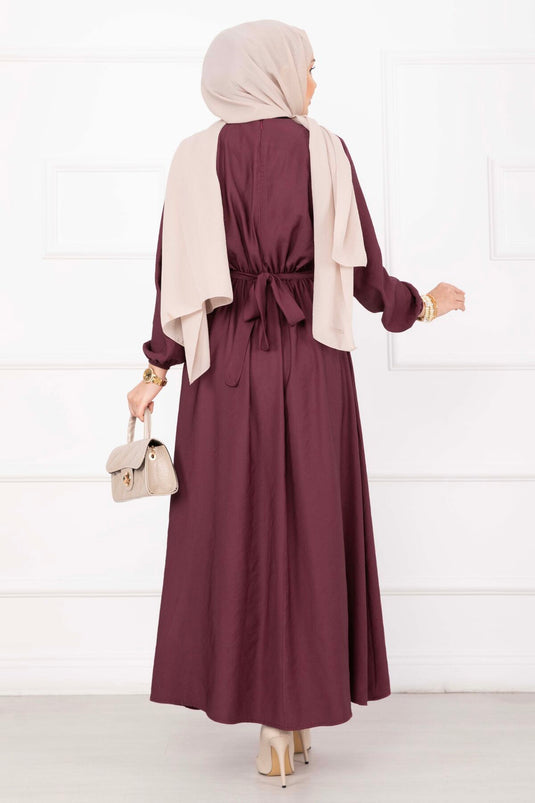 Robe Tesettür Bordeaux avec Détail Ceinture Broche Or