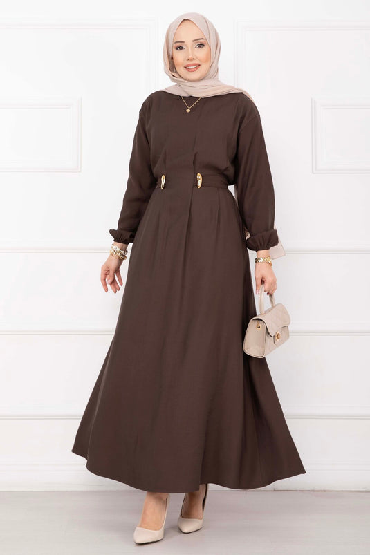 Robe Tesettür avec Détail Ceinture Broche Or Marron