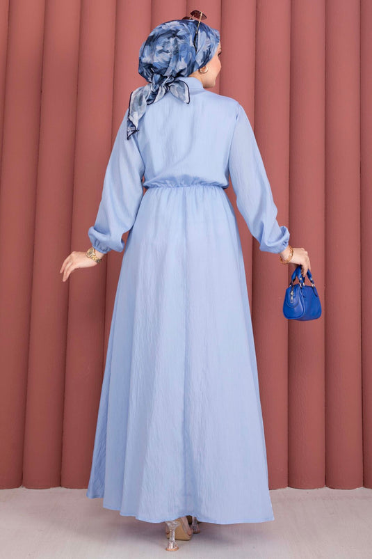 Robe Tesettür Bleu Bébé avec Broche Dorée et Fermeture Latérale
