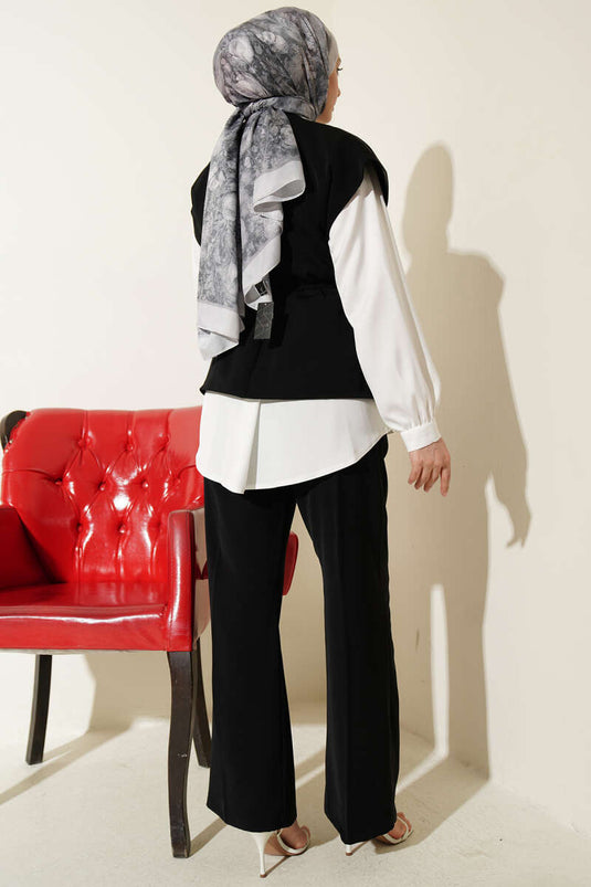 Ensemble deux pièces avec gilet à broche dorée noir