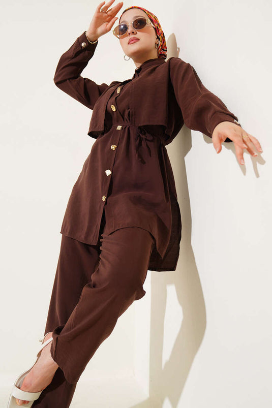 Ensemble deux pièces en Tencel avec boutons dorés et boléro, marron foncé