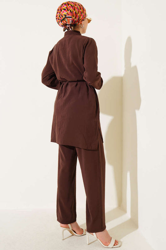 Ensemble deux pièces en Tencel avec boutons dorés et boléro, marron foncé