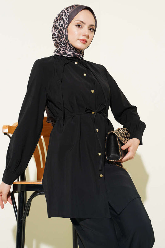 Ensemble double en modal noir avec ceinture à cordon et boutons dorés